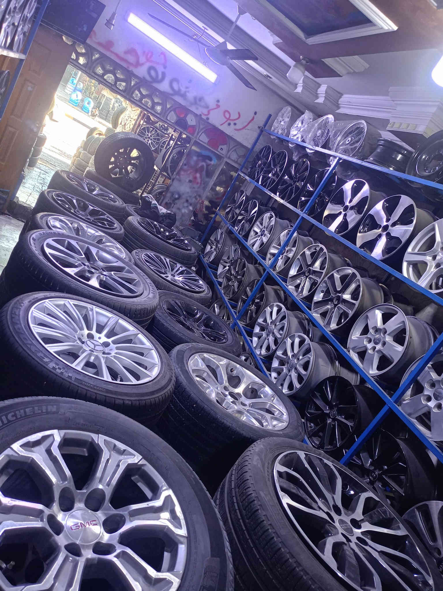 السلام عليكم يتوفر ويل كب ويل حديد مراوس وبيع العنوان بغداد حي العامل شارع 7نيسان قرب حسينيه الائمه المحل خدمات جنه 2 غير مجواجد على فيس الرقم الهاتف  ***********
