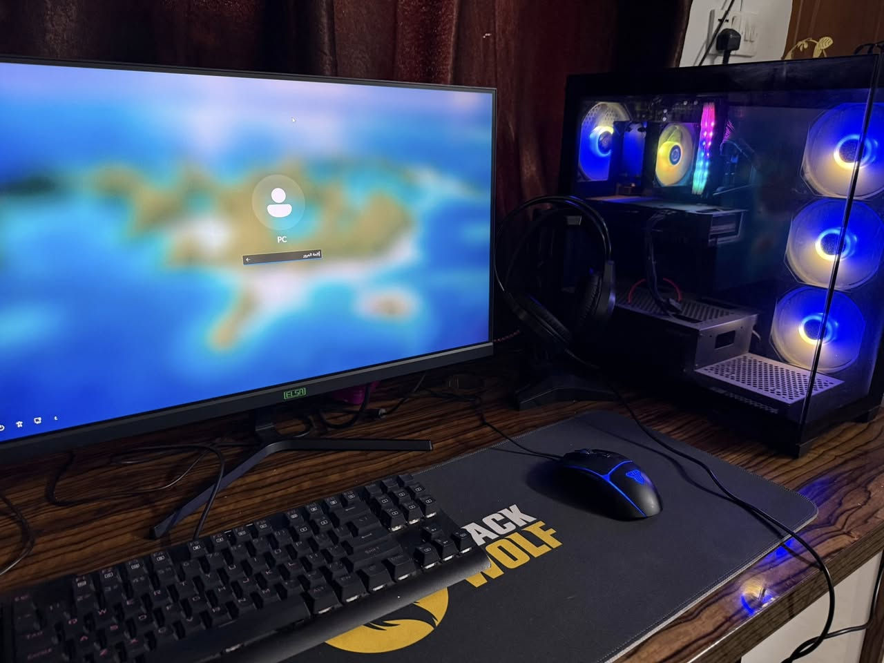 بيسي كيمنك للبيع قيم
CPU: Intel Core i5 12th Generation
* Motherboard: Gigabyte H610M
* RAM: 16GB (2x8GB) ASUS Dual Channel
* GPU: ASUS NVIDIA GeForce RTX 4060 8GB
* Storage: 1TB SSD
* Power Supply: 600W 80+ Bronze PSU
* Case: Gaming PC Case
* Monitor: Elsa 185Hz IPS, 0.5ms Response Time
* Keyboard: Redragon Mechanical Gaming Keyboard


**إذا كنت صاحب هذا الإعلان وتريد حذفه لأي سبب، رجاءا أرسل رسالة إلى الدعم الفني**