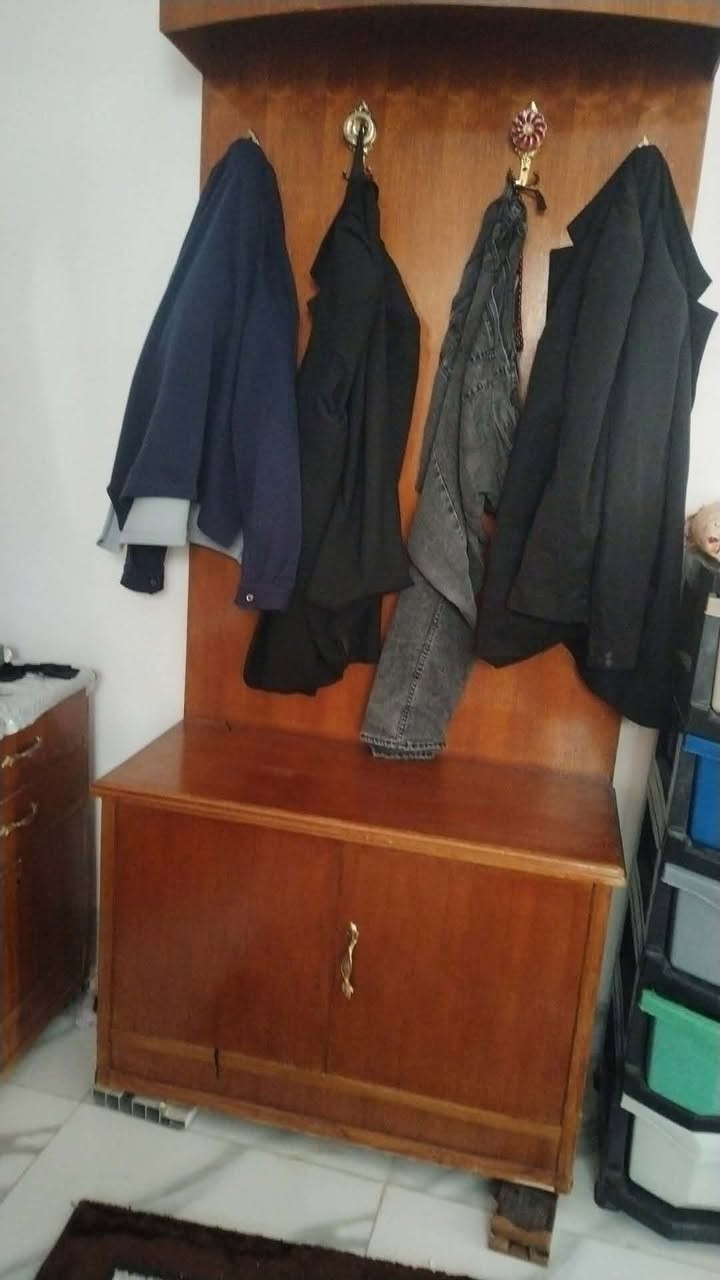 غرفة خشب عراقي ثقيل وبسعر 400 ألف قفل بدون معاملة 
العنوان موصل جانب الأيمن حي التنك خلف سوق المعاش
#الجميع


**إذا كنت صاحب هذا الإعلان وتريد حذفه لأي سبب، رجاءا أرسل رسالة إلى الدعم الفني**