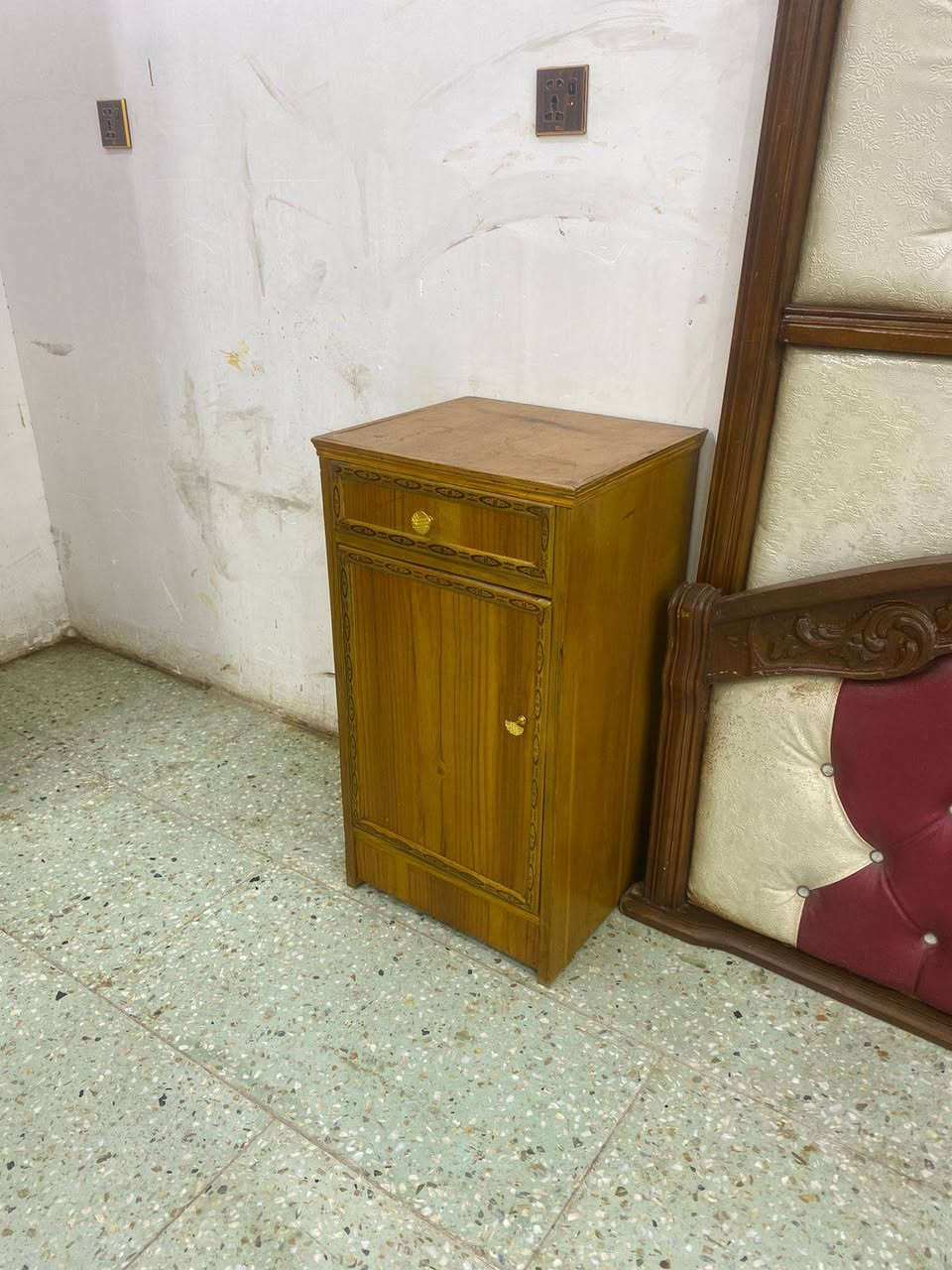 غرفه ام خمسه ملحق داخل وخارج صاج تزكام الظهر جرجوبه سعره ٧٥٠ مكاني بغداد مدينه الصدر *********** متواجد واتساب توصيل مجاني داخل بغداد
