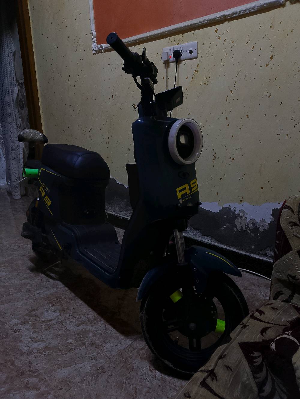 بس بطاريه خربانه
البصرة ابو الخصيب        16امبير 
1200ملف