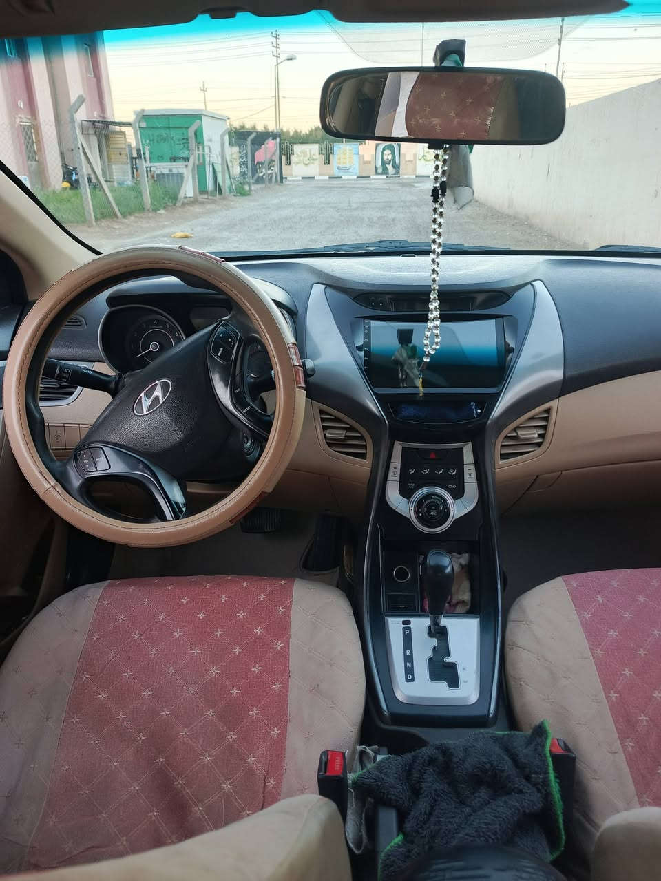 من رخصة مدير الكروب
النترا خليجي ٢٠١٣
رقم واسط مكفولة من الضربة والتبديل 
كير ومحرك مكفول ١٦٠٠ 
تبريد تدفئة شغال 
كهربائيات شغالة 
صدر خلفي امامي جديد 
تحكم ستيرن جهتين 
العنوان واسط كوت مركز المدينة بأسمي شخصيا 

للتواصل الاتصال على الرقم 
***********
