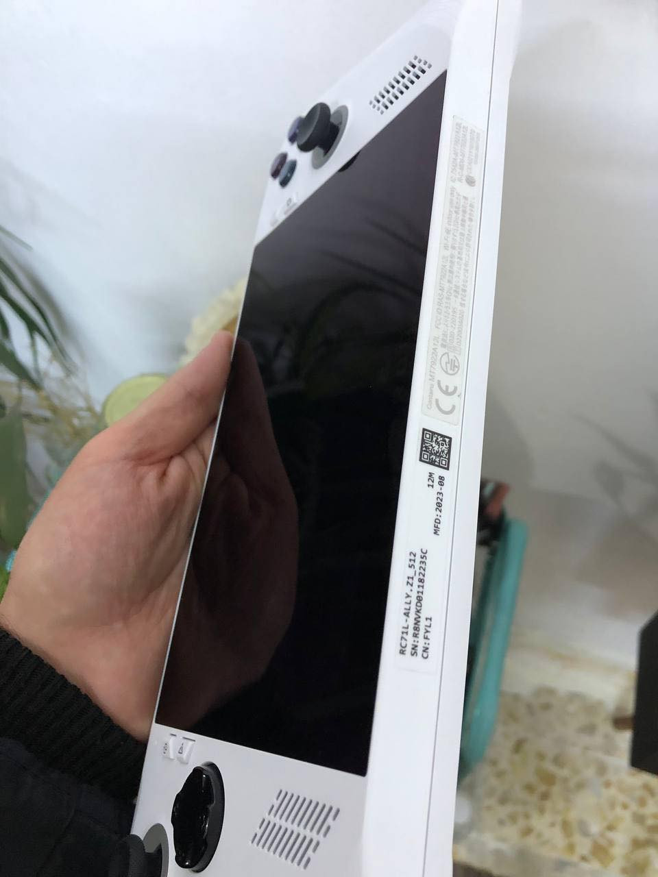 السلام عليكم شباب متوفر نضافة لوووك 

Rog ally z1 

512 g

16g ram

الجهاز نضافه ٩٦ بلمية 
كامل مع كل ملحقاته الاصلية 
معالج z1 
مكاني بغداد السعر خاص او واتساب ***********
