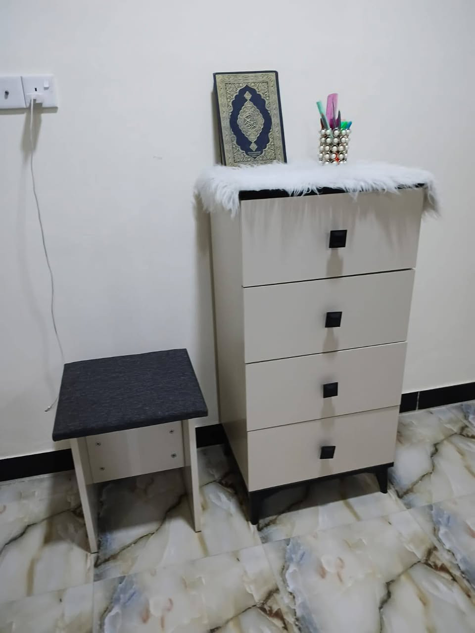 غرفه عشر قطع للبيع جديدة السعر800العنوان بغداد شارع ستين


**إذا كنت صاحب هذا الإعلان وتريد حذفه لأي سبب، رجاءا أرسل رسالة إلى الدعم الفني**