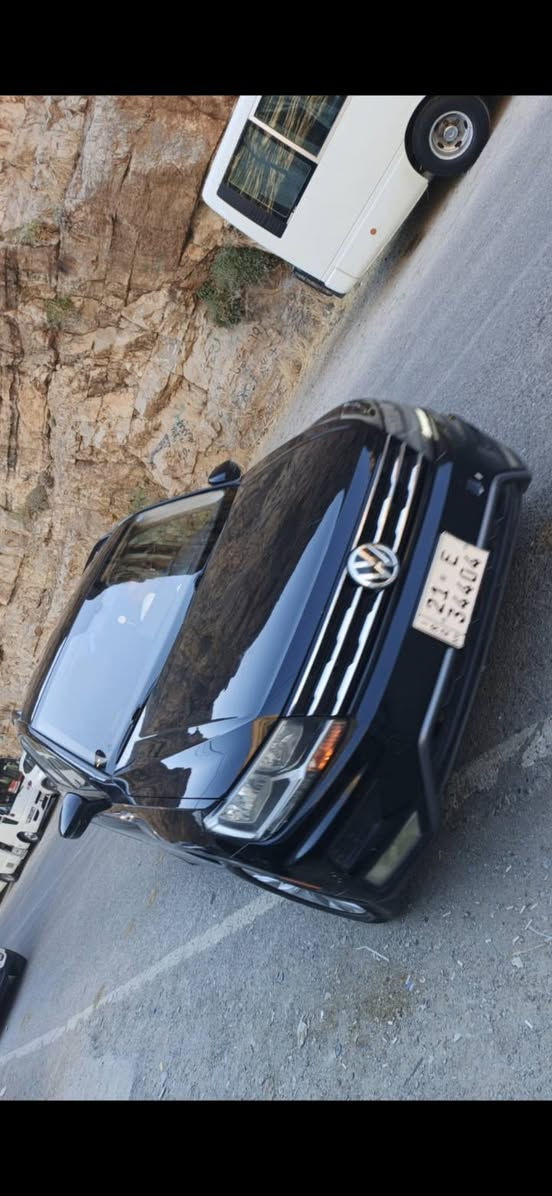 المحرك: 2.0 TSI اقتصادي وقوي
🔹 ناقل الحركة: أوتوماتيك
🔹 الدفع: (رباعي 4MOTION)
🔹 اللون: (ابيض)
🔹 الممشى: (99الف ميل )
ملاحظة كير مكينة مكفول +السيارة ٧ راكب 
✨ المواصفات:

 • شاشة لمس كبيرة
 • كاميرا خلفية
 • رادار + مثبت سرعة
 • تحكم بالمقود
 • نظام تشغيل بدون مفتاح
 • مكيف قوي
 • أنظمة أمان متقدمة
 • صرفية وقود ممتازة

السيارة كلين فقط يوجد تعديل بارد في الجاملغ الخلفي جهة الراكب والباقي رصعات 
رقم الشاصي 3VV1B7AX1LM136918
حالة السيارة: نظيفة جداً / استخدام شخصي

💰 السعر: (💲15،000)
📍 الموقع: (بغداد)
📞 للتواصل: (***********)
