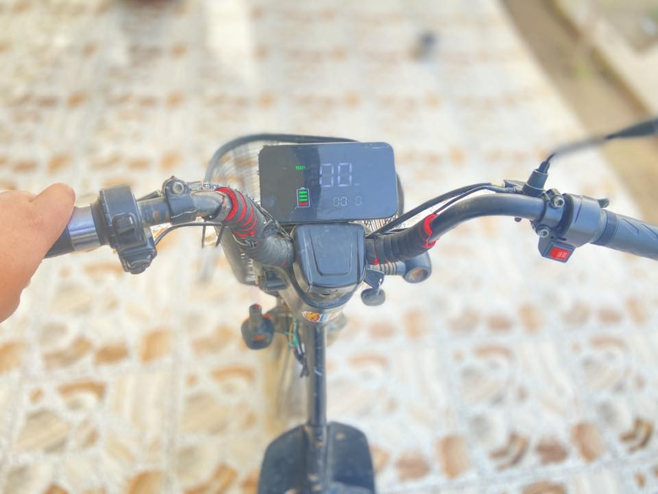 يايسكل شحن
4 بطاريات
سرعة 50
تخم تاير
لايت
شاحنة اصلية
35كيلو شرط يوديك ويرجعك

للستفسار
رقم *********** واتس مفتوح
