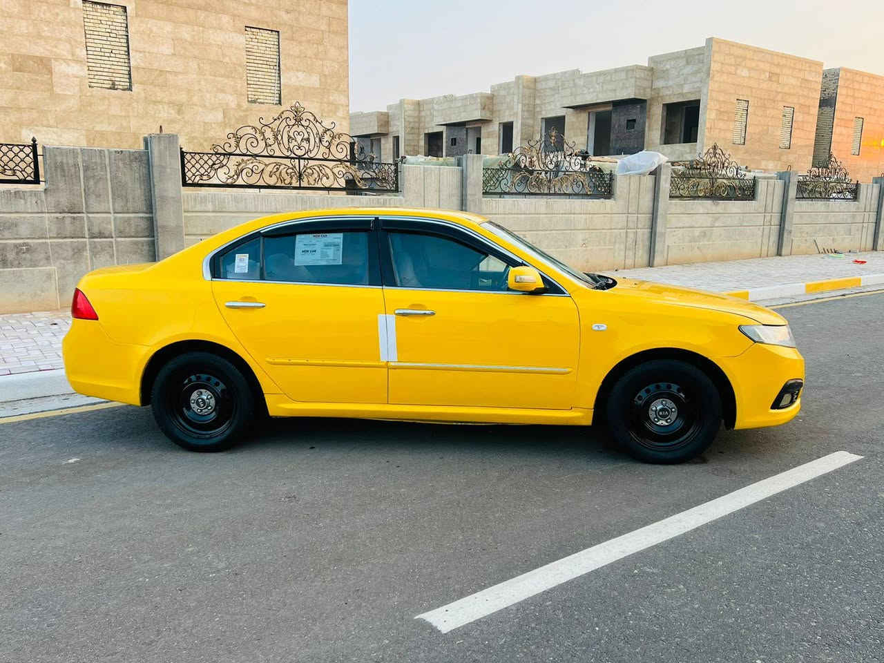 سلام عليكم ابتيمه مديل 2010 سياره جديده وجاهزه مال جناي هيه وغرامات مصفره حداديه وتخمً تاير كله جديد سياره فول ماعده الفتحه شاشه كامره سعر 95الستفسار كثر نتصل مكلف بنشر ***********
