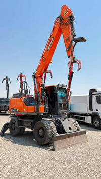 Doosan dx 170 • دوسان dx 170 • حفارة • اليات ثقيلة • دوسان • كرين • مر...