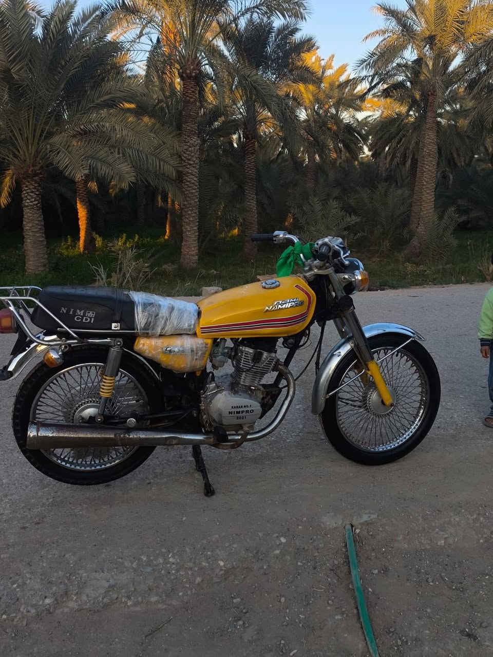 مكلف بل نشر
سلام عليكم نامه برو وراق اصولي للبيعم سعر ٦٥٠ وبيها مجال مكاني قلعه السكر شراي اتصل عل رقم ***********
