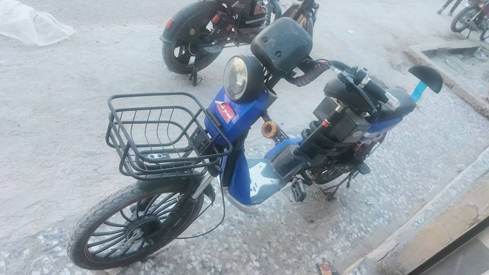 دراجة شحن مستعمل نظيف بدون اي نقص ما عدا كفر بلاستك جانب واحد عكس الزنجيل كما هو واضح بالصور السعر 200 الف والشراي يتفضل يعاين الدراجة 
العنوان كربلاء قنطرة السلام 
الاتصال : *********** كربلاء, العراق
