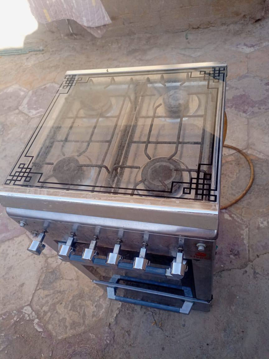 للبيع ثنينهن 125  الصغير جاهز بس الفرن الفوك مايشتغل الجوه شغال معه صونده ومنظم والثاني شغال كلشي مابي بس الباب تنزل ماتطبك مكلف بل نشر هذا رقم راعيه*********** اتصل
