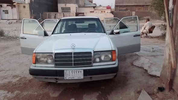 السلام عليكم
للبيع مارسدس دب موديل 91 مكفوله كفاله عامه مكينه وكير وحداديه واكسل وتخم تأير جديد  منضومه بالزيت جديده داخل جلد  تحكم كشتات
رقم انبار  بسمي 
السعر 85
الاستفسار الاتصال ***********
