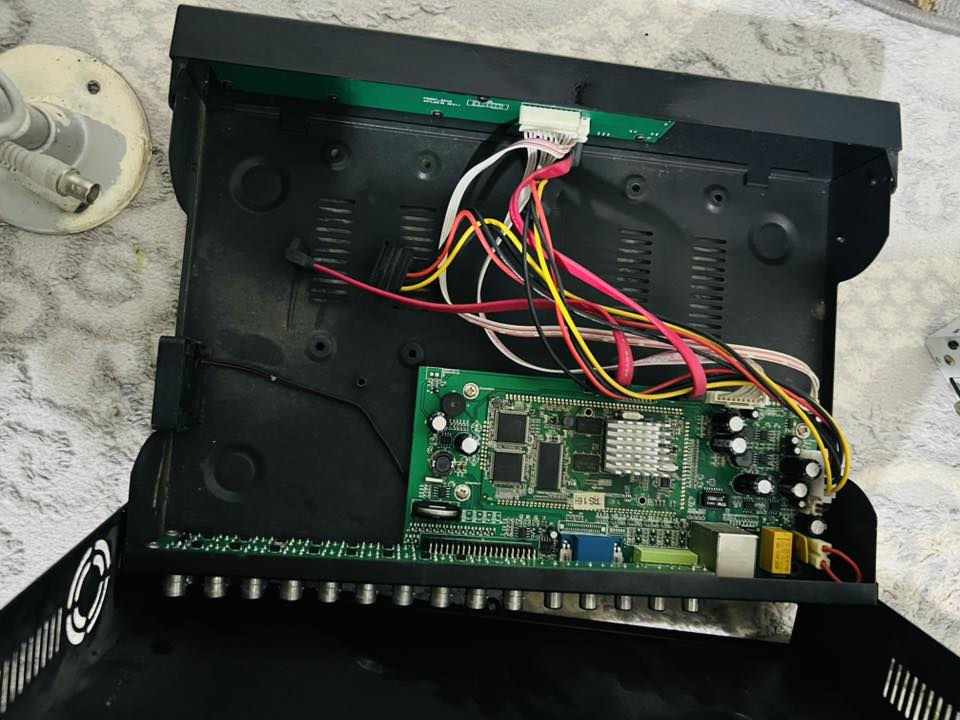 جیهاز dvr ١٦ چنال ٣قطع
کیبل vgr ٣قطع
٢کامیرە
كلشي 35 الف
فحم فحم فحم
توصيل متوفر 
***********واتس اب
