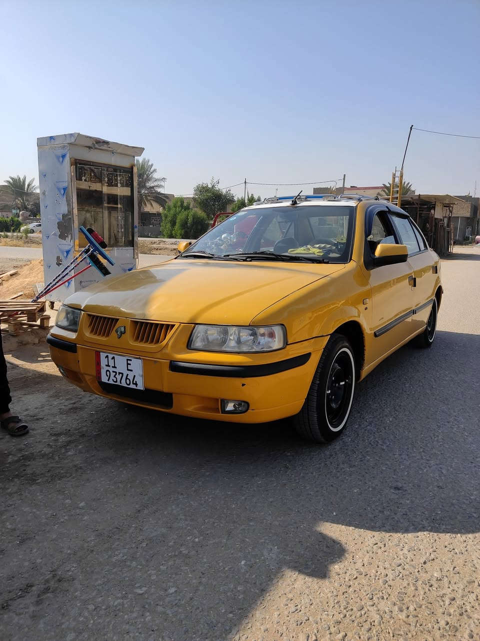 سلام عليكم سياره للبيع 2013 رقم بغداد مشروع وطني مصفره هيئه وغرامات مكينه وكير خير من الله لا تبخير ولا تنقيص صدر جديد تبريد ثلج تدفئه تخم تأير ابو الخط مكفوله من الضربه بس بيه بل جاملغ الامامي معجون كهربائيات كله شغال بسمي السياره سعر 43 
***********
