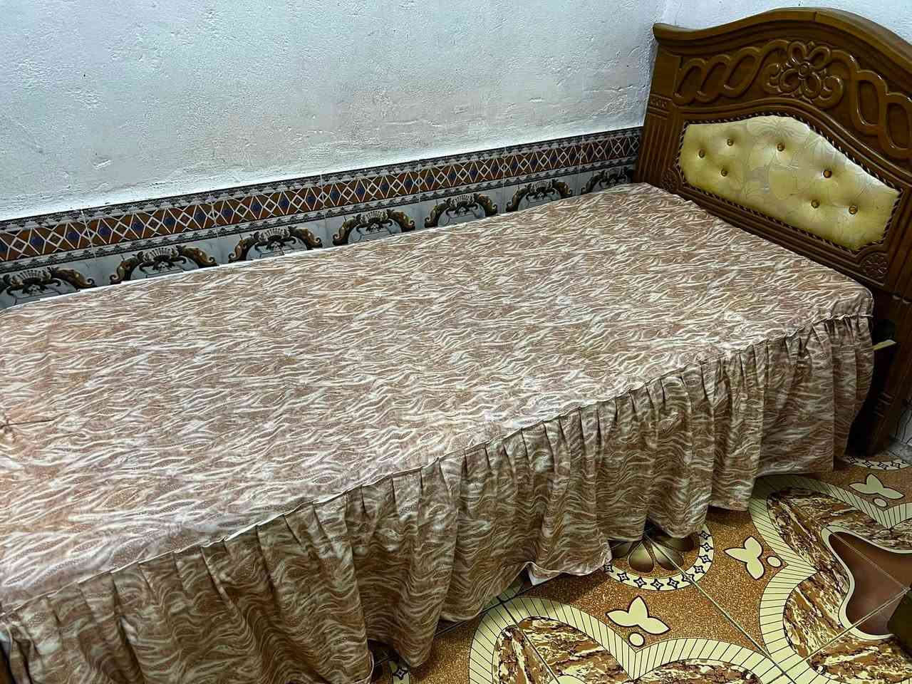 السلام عليكم ورحمة الله وبركاته
أسرة عدد 2 خشب قوي تسگام مع منادر النظافة 80 بالمية بيهن بعض الكسور المصلحة وفيها نقشات ودوشمة جداً مرتبات السعر ثنينهن مع المنادر 250 الف وبيهن مجال اي استفسار خاص مكاني ميسان العمارة


**إذا كنت صاحب هذا الإعلان وتريد حذفه لأي سبب، رجاءا أرسل رسالة إلى الدعم الفني**