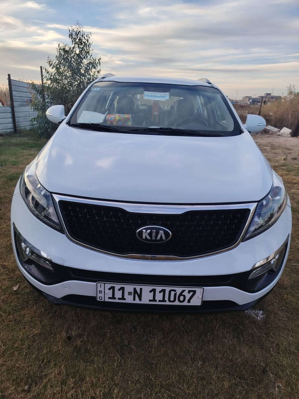 سلام عليكم
سبورتج وارد خليجي
موديل 2015
ماشيه 86
رقم بغداد بسمي 
سياره كامله مكمله
للستفسار ***********
غير متواجد عل لفيس مكلف بل نشر.
