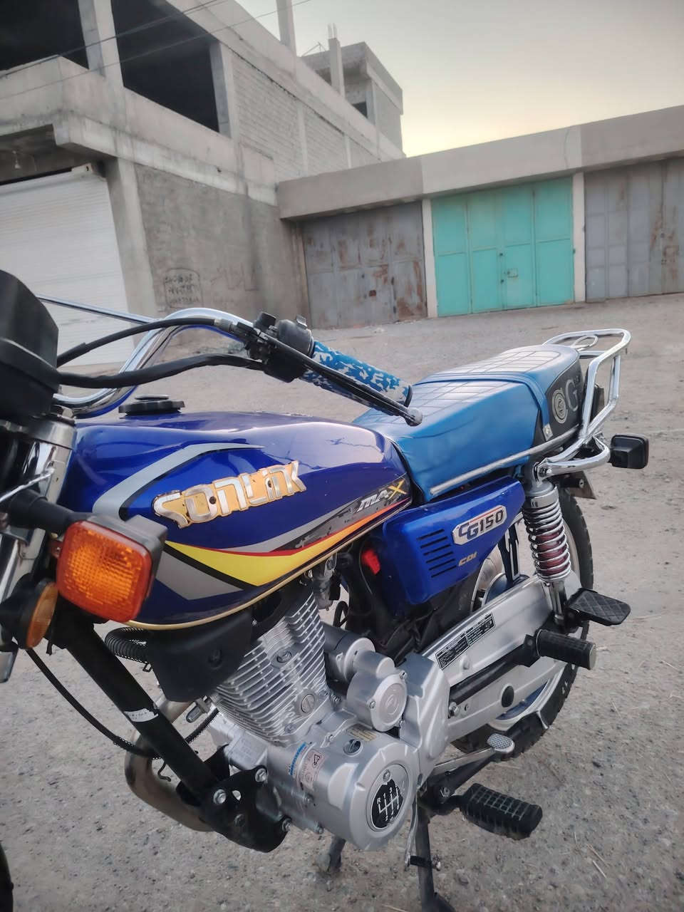 سونيك 24نضيفه ما ناقصه اي شي محرك كبس برغي ما مفتوح منه محرك 150سعر 550بي مجال دراجه حلو و نضيفه دشبول اكتروني بسمه عن بعد سلف كله شغال كهربايت كامل


**إذا كنت صاحب هذا الإعلان وتريد حذفه لأي سبب، رجاءا أرسل رسالة إلى الدعم الفني**