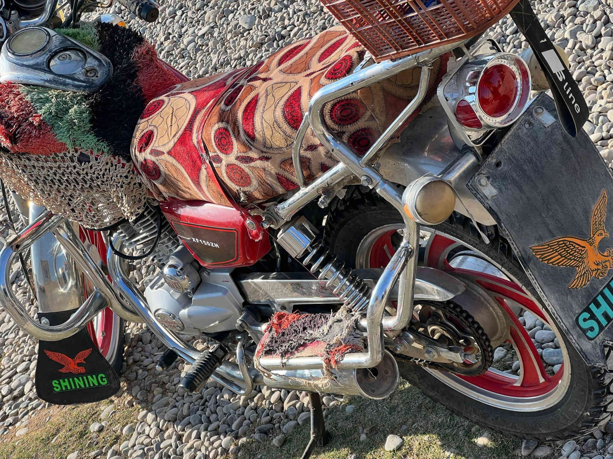 السلام عليكم  
موطور جني جبير  للبيع 
موديل 2020
درجه أولى 
كهربائيات شغاله
محرك مامفتوح 
محركو 200 
تايرات نضيفه 
قريه النميصه 
السعر 750
الرقم 👇

***********
