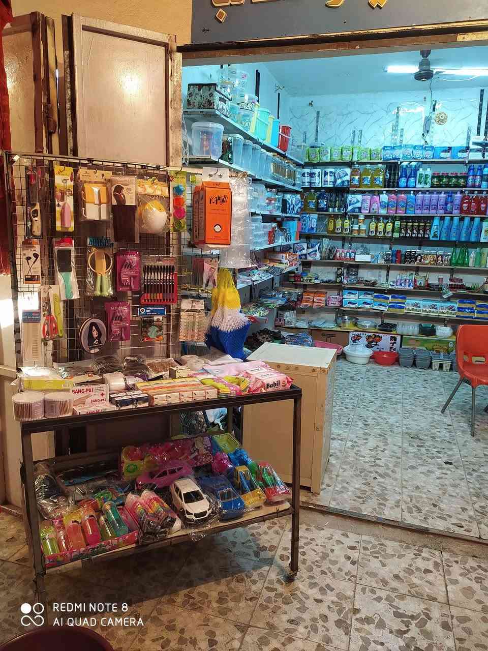 سلام عليكم محل لبيع مع الغراض مواد منزليه لعدم تفرغ ميسان سوق العرظات داخل سوق ***********او ***********
