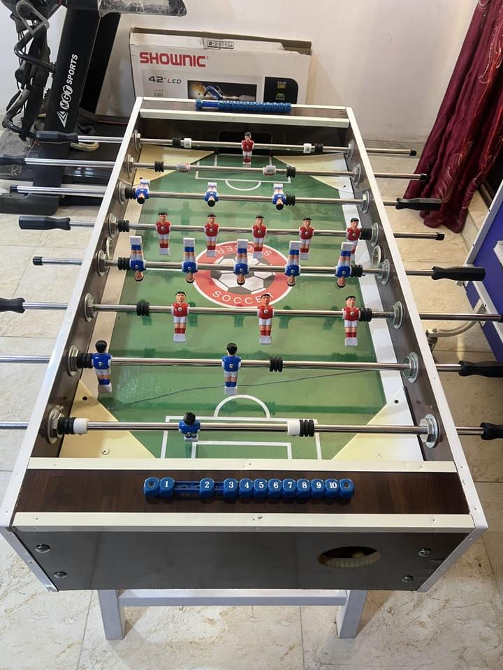 منضده وفيشه استخدام قليل كلش للبيع هاتف *********** المكان بغداد
