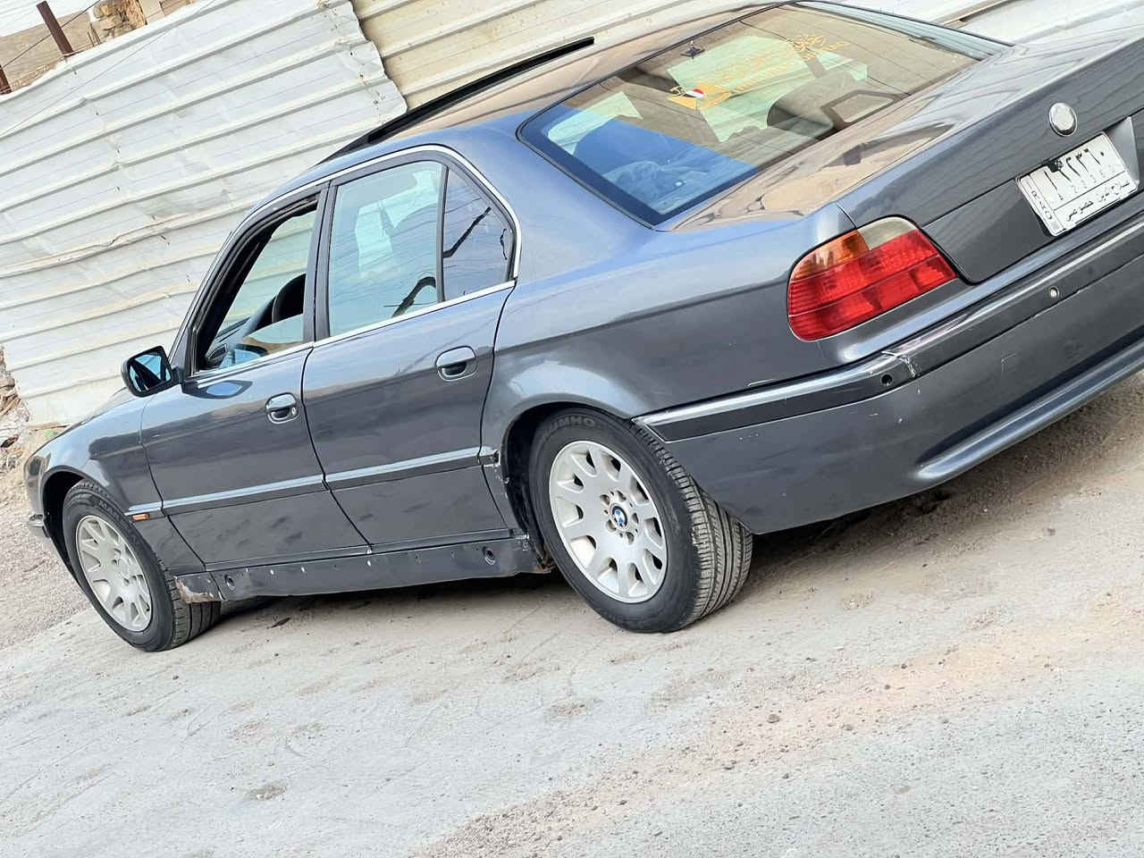 السلام عليكم ورحمة الله وبركاته
BMW 740 1998
رقم صلاح الدين مشروع وطني شرط التحويل
محرك وكير وحداديه بحاله جيده
تخم تاير جديد تخم ويل كب
داخل جلد كشن كهرباء
سلايت روف شغال
لايت زنون
بيع او مراوس حسب القناعه مكان السياره بغداد ابو غريب
رقمي *********** بخدمتكم
