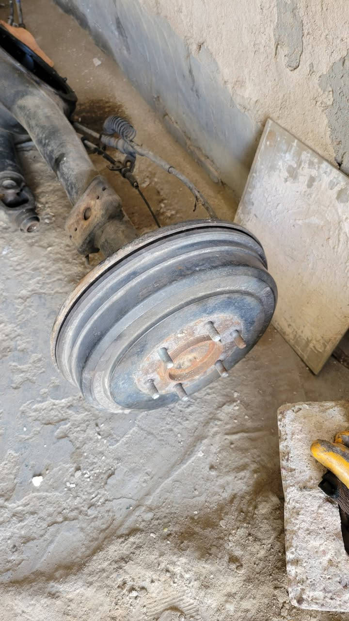 سلام عليكم هوزن مال ستاركس امانه الله حاويه اخذت منه بس جعمقه لن حورته اريد ابيعه 125 وبي مجال مكاني المحموديه  رقم الهاتف اثير ***********  
كورك ***********
