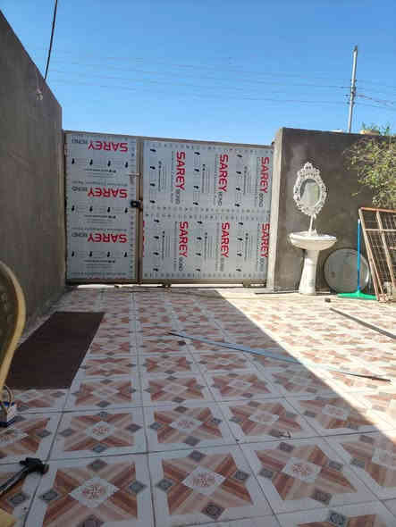 #معروض_لدينا
دار سكن للبيع طابو صرف مداور ثاني يوم 
بالتضحية بحي الكرامه مقاطعه 55 المساحه 200م
#بناء_حديث درجه اولى صب كونكريت 
يحتوي على/ غرفتين وديوانية وصاله ومطبخ وصحيات وطارمه 
#السعر_145 وبي مجال
______________________________
نستقبل كافة العروض العقاريه لبيع القطع والبيوت #والأيجارات الطابو والزراعي ونعمل على بيعها سريعآ
 ان شاء الله في جميع انحاء الناصريه 
ماعليك سوى مراسلتنا او الاتصال على الرقم 

____________***********  _________
وسنكون في خدمتكم غايتنا رضاكم والمصداقيه في العمل شعارنا
