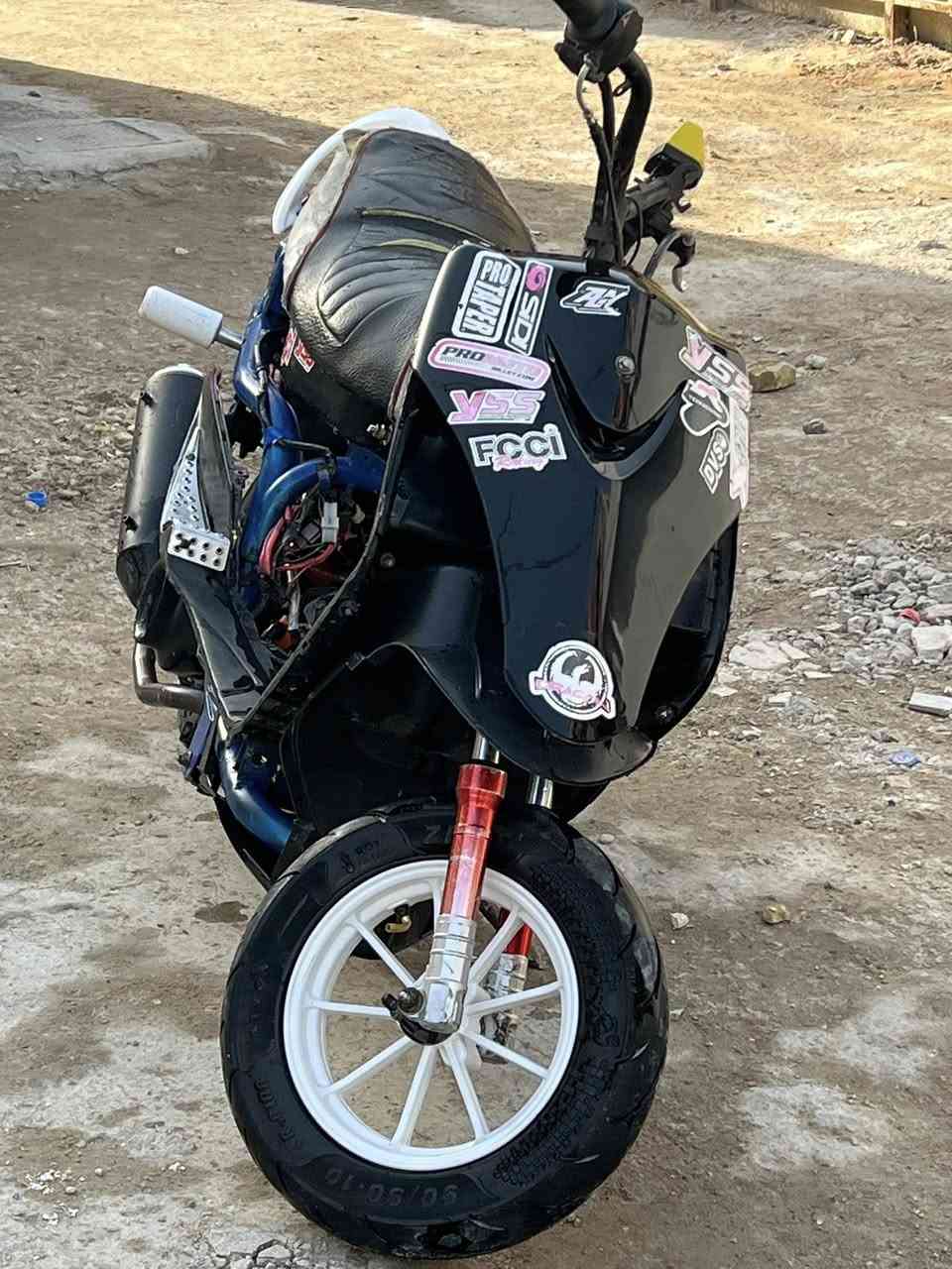 سلام عليكم دراجه ماكس عدله بوشه 55دراجه نضيفه شوفت عينك كفرات موجوده سعر 500وبيه مجال مكان بغداد ***********
