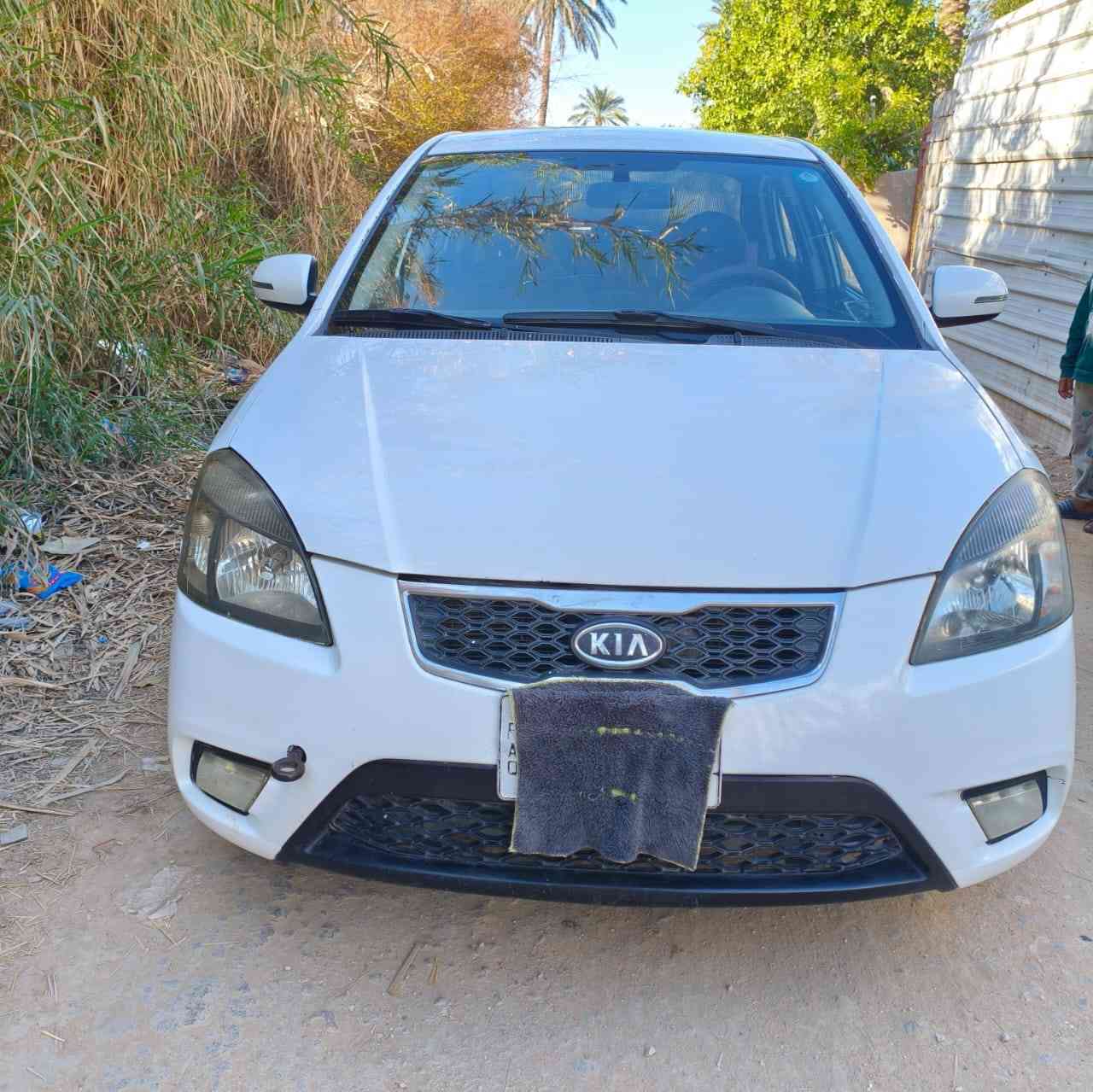 كيا ريو خليجي بسمي مالجناي مكينه1600جديده صاريومين من شديتها رقم واسط مكفوله ماعده قبق الجنطه الاستفسار على هذاالرقم ***********
