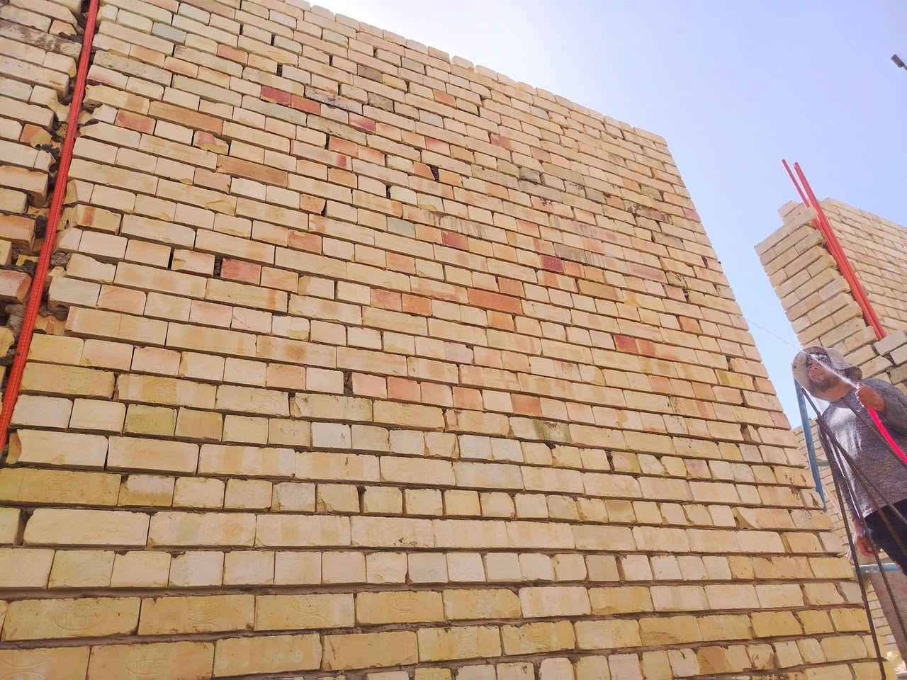 ابو علي الخلفه لكافه انواع البناء طابوك بلوك متفرغ حاليا بغداد لعبيدي عملنا كافه مناطق بغداد اسعار مناسبه ***********
