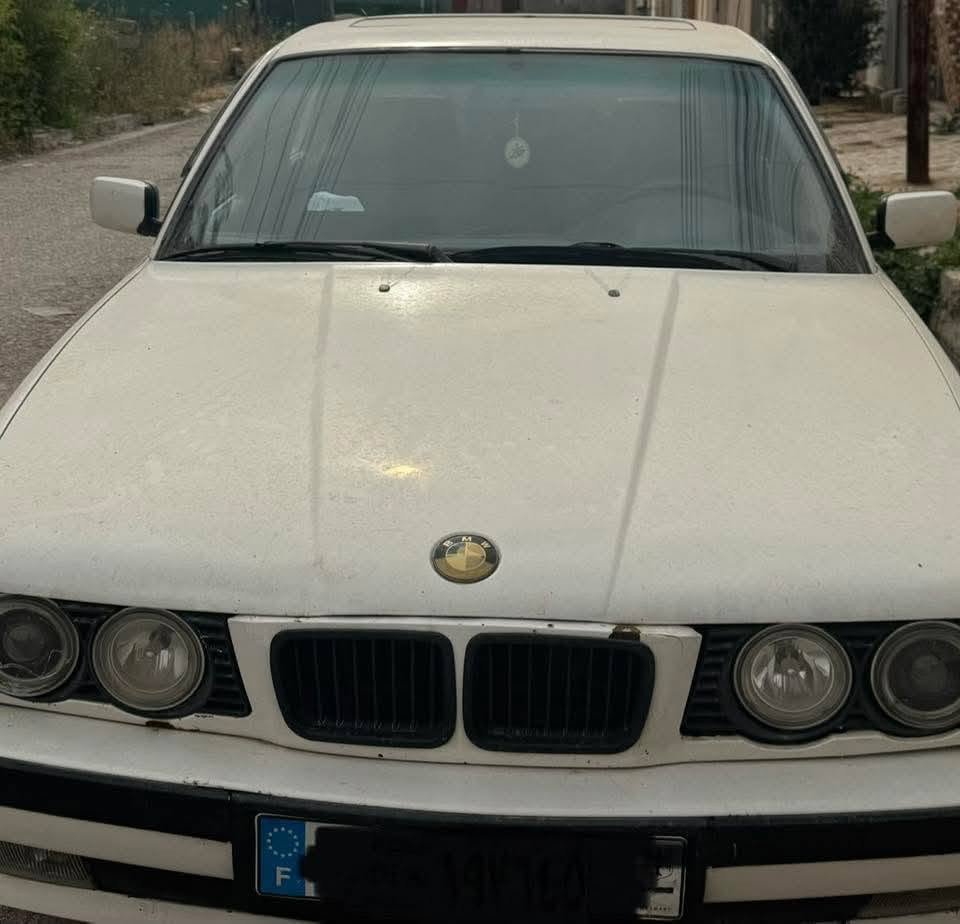 يالله ب 30 قفل
بي ام ٥٢٥ لون ابيض محرك عدل كبس وكير اوتوماتيك شرط شلعه تخبل واكسل مرغوب وويل خليه وتبريد ثلج وتدفئ نار وتايرات جدد وداخل جلد نظيف وفتحة سقف  ٣ طكات شغاله لايتات زينون  وكاملة مكملة  رقمها بغداد ابيض قديم بس مشكلتها (صاحبها متوفي )كفالة من السرقة والعشائر  المكان موصل جانب ايسر

للتواصل هذا الرقم فقط واتس اب : ***********
