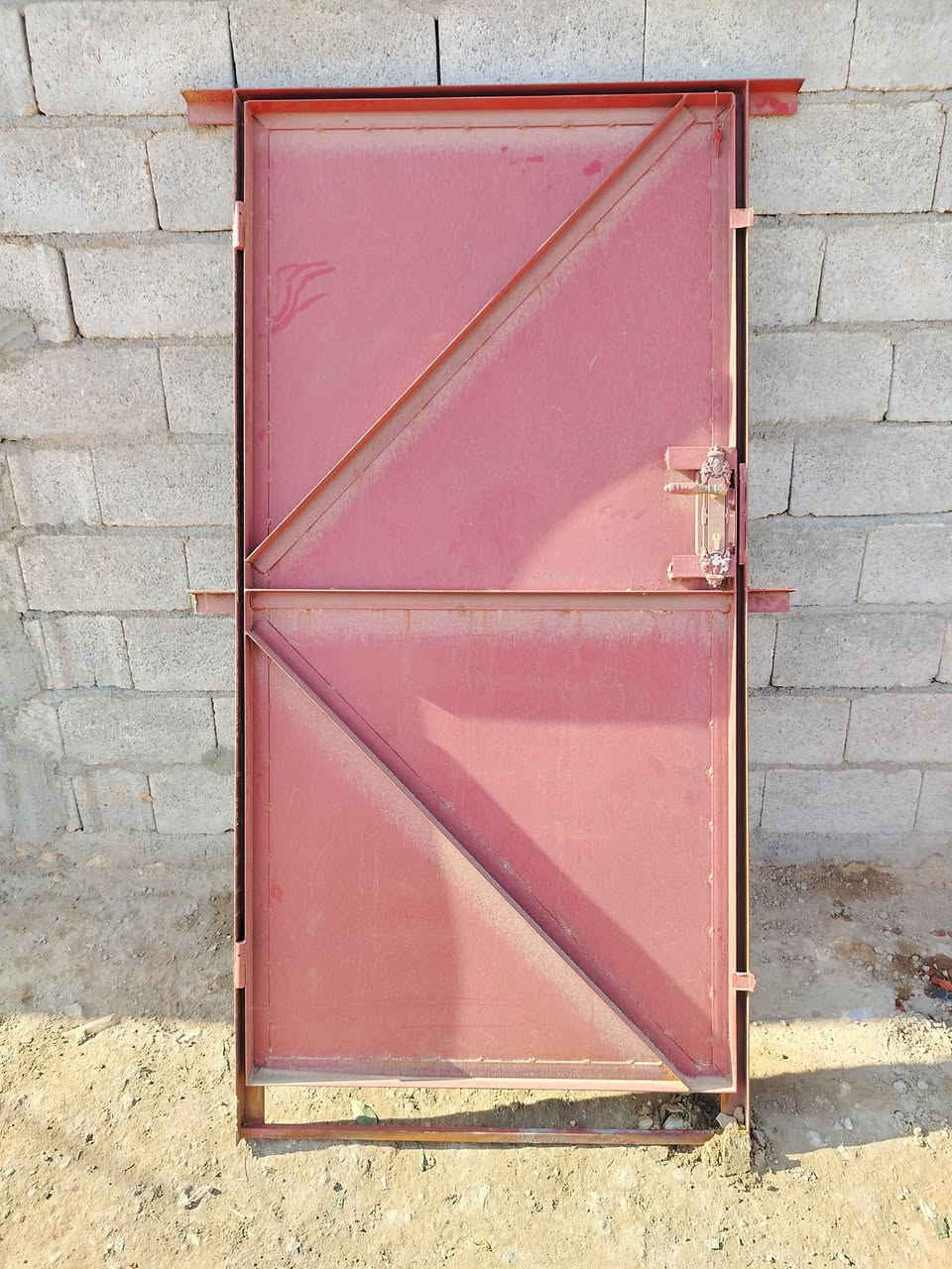 السلام عليكم اربع بوب بالسعر مناسب جديد للتواصل *********** واتساب
