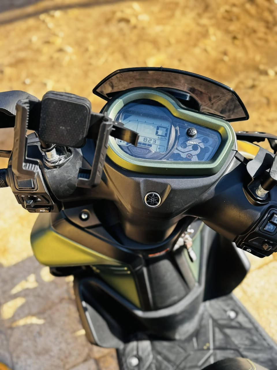 مستعجل كلش سعر مليونين و٢٠٠وبيه مجال               ***********.      ***********ZR 24
