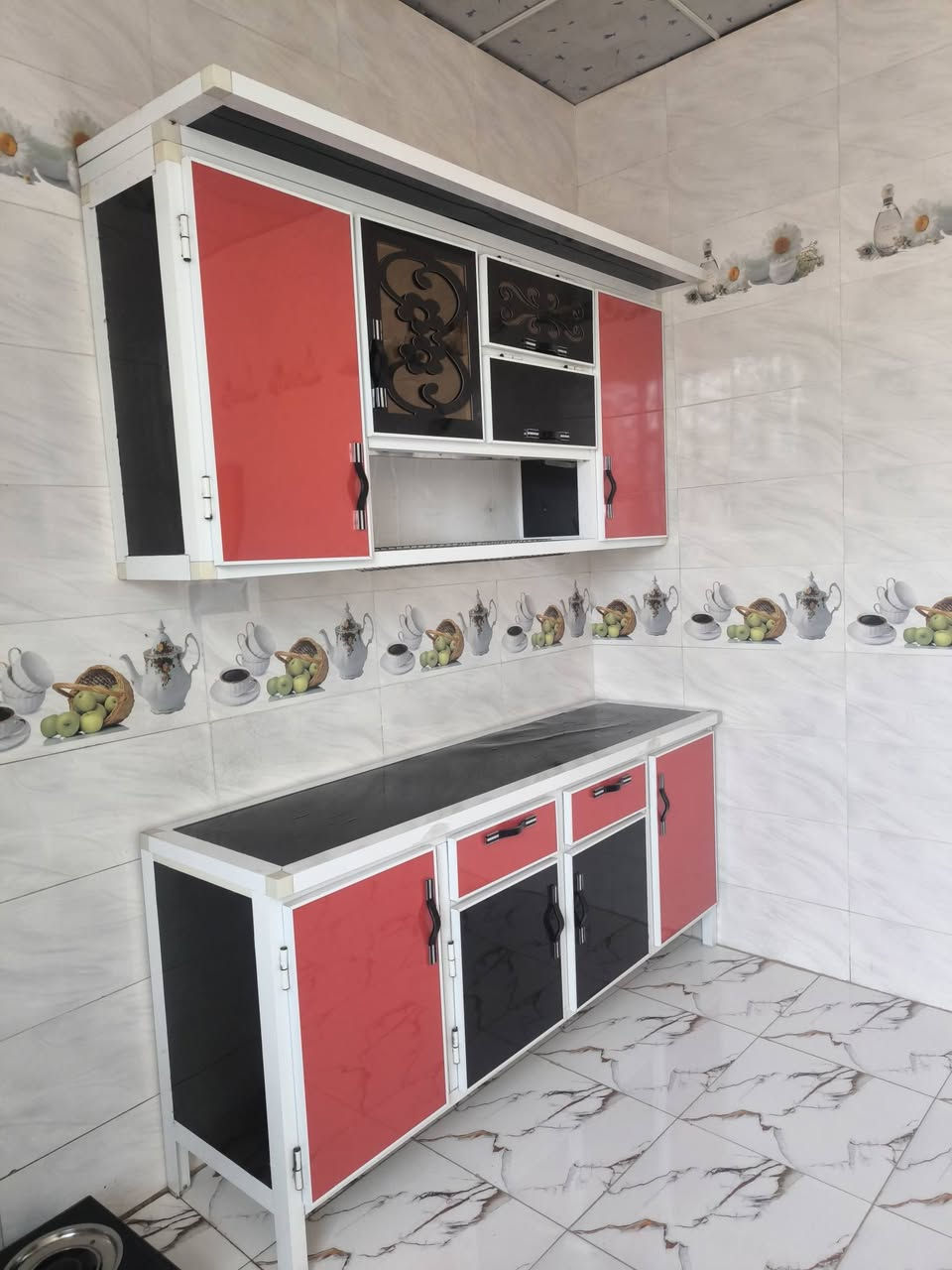 كاونتر مبطن نظيف جدا قياس مترتين مثل ما موضح بالصور 
العنوان البصرة التنومة 
السعر 425 الف للاستفسار خاص


**إذا كنت صاحب هذا الإعلان وتريد حذفه لأي سبب، رجاءا أرسل رسالة إلى الدعم الفني**