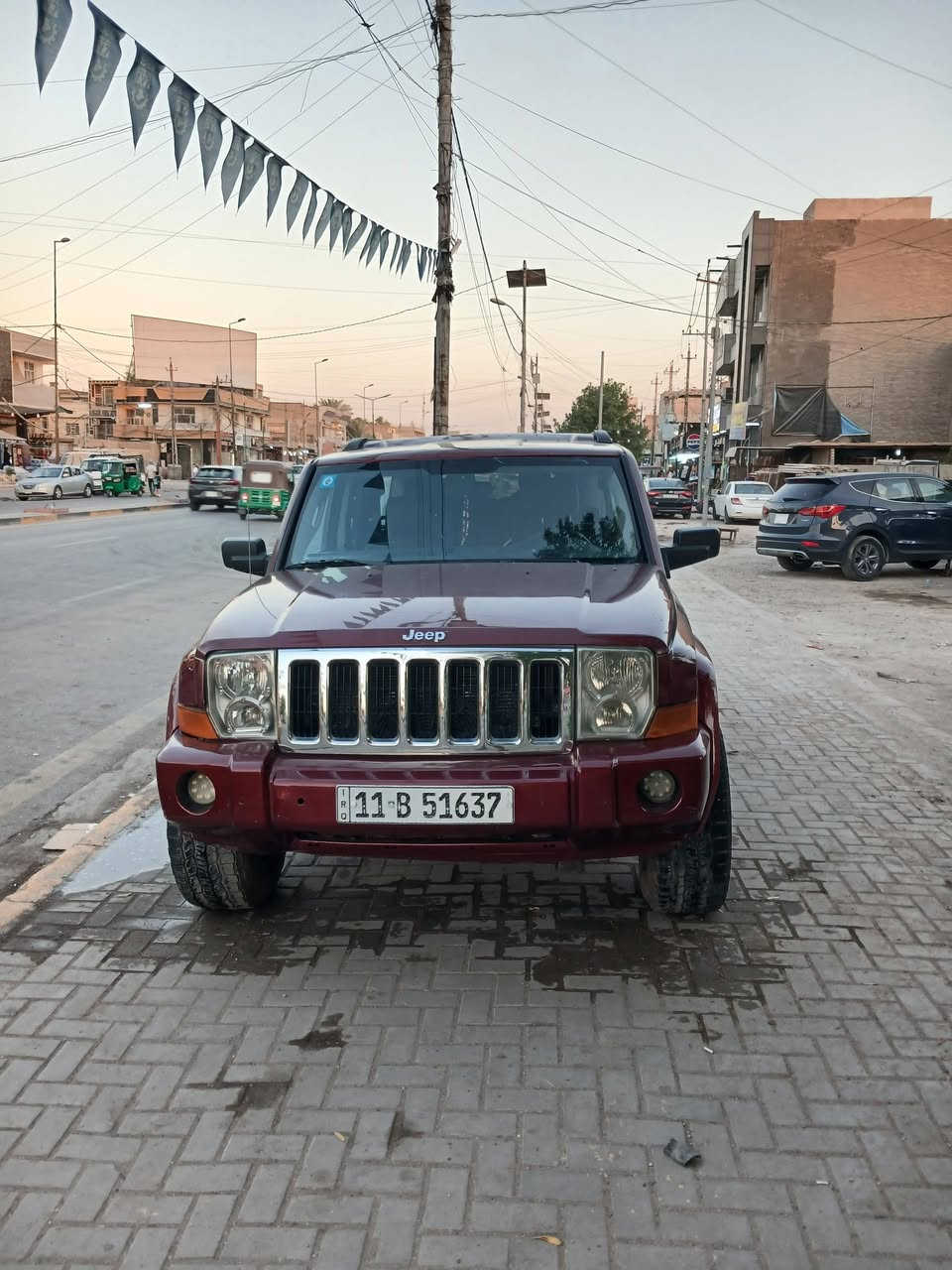 السلام عليكم بيع او مراوس بسعر اقل 
بيع او مراوس بسعر اقل 
جيب كومندر 2007
7راكب سياره عائليه وعاليه وسياحيه جدا جميله بل سفر 
مكينه 6سلندر 3700 وكير كفاله
تبريد 3قطع منضومه جديده دبل فان ❄️🥶
 حداديه جديده بل كامل 
ويل جبلي +ترفيع + تخم تاير جبلي جديد
باتري جديد 
شاشه وكامره وسستم صوت جديد
بدون حادث بيها طخه باب الصدر وصبغ قطع ابيع حزام 
كهربائياتها كلها شغاله وضع شركه لا جطل ولا ملعوب بيهن
تحكم ستيرن 
كشن كهرباء 
مري كهرباء 
جام اوتو
تدفئة كشنات 
فول عده الفتحه 
عنواني بغداد الدوره 
سعر ب٨٥ وبيها مجال 
***********

