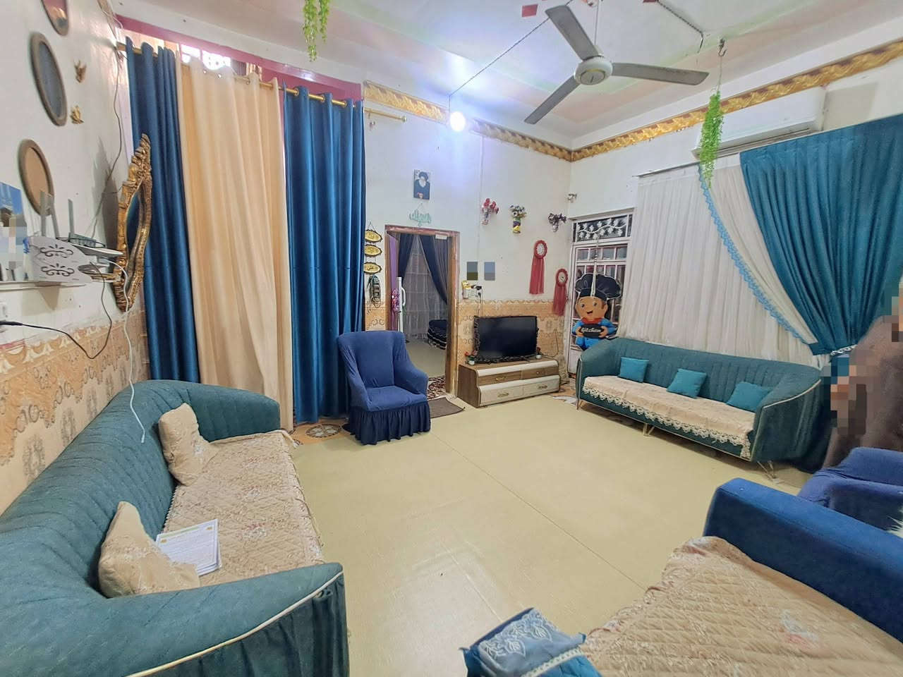 بيت ١٥٠متر قاط ونص زراعي بلبطاط شارع جامع الرسول الاعظم لجوه
السعر  ٥٥
يحتوي غرفتين صاله مطبخ استقبال صحيات خارجيه داخليه     ***********
