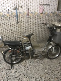 دراجة شحن حجم 20  ما بيها اي نقص بس عقل واكف  سعر 150 بيها مجال بسيط ل...