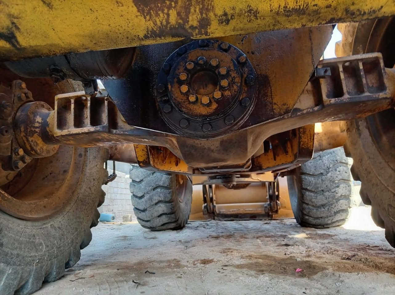 سلام عليكم شفل فالفو للبيع موديل 86 بدون رقم السعر 75 ورقه وبيه مجال المكان كربلاء الرقم ***********
