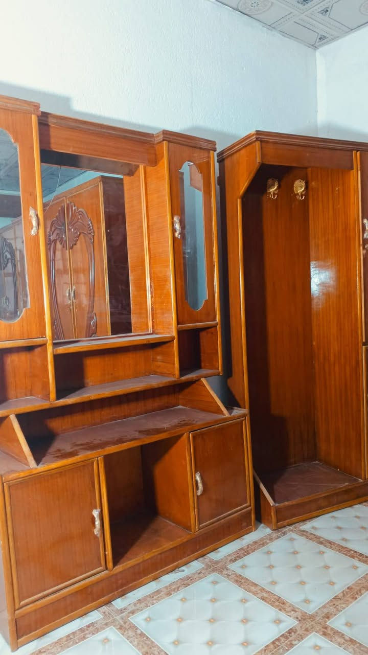 غرفه ٦ صاج عراقي  نظيفه مصبوغه كامله...السعر ب430..شراي يتصل ***********..توصيل اكو..
