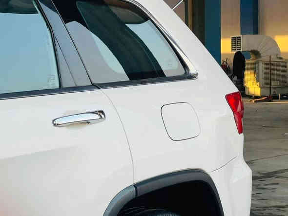 السلام عليكم ورحمة الله وبركاته
جيب 2011 بغداد اصل 
السياره فول الفول الأخير ماااكدر اذكرهن 
السياره الفحص السونار موجود بلمنشور 
ماشيه 131 حقيقي 
تخم كارتون 
حداديه كارتون 
كلشي جاهز شغل واتوكل 
السعر 153
الاتصال او مراسله واتساب 
***********
