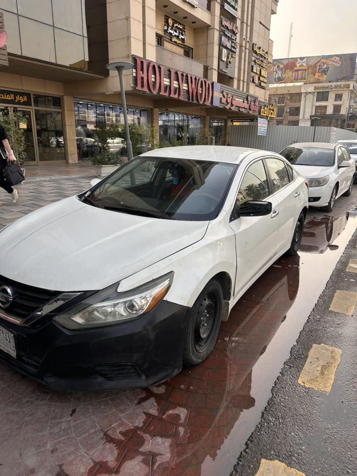 نيسان التيما وارد امريكي السونار بالصور
السعر ٨٥ ورقة 
التواصل 

‭***********‬
