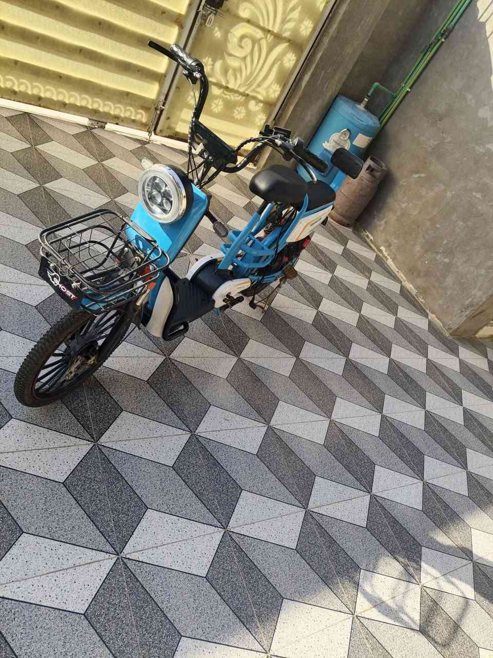 دراجه نظيفه استخدام اسبوعين كل شي شغال 
بطاريات خمسه المكان بابل مركز السعر 350وبيه 
مجال ‏‪***********‬‏
