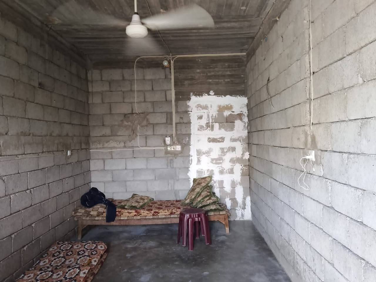 دار سكني كارت بلديه مساحه 100متر باص واجها 5وعمق 20 خدمات ماء كهرباء تبليط العنوان  حي السماح قرب جامع طه على سايدين المشاعل السعر 38وبي مجال
***********
***********
