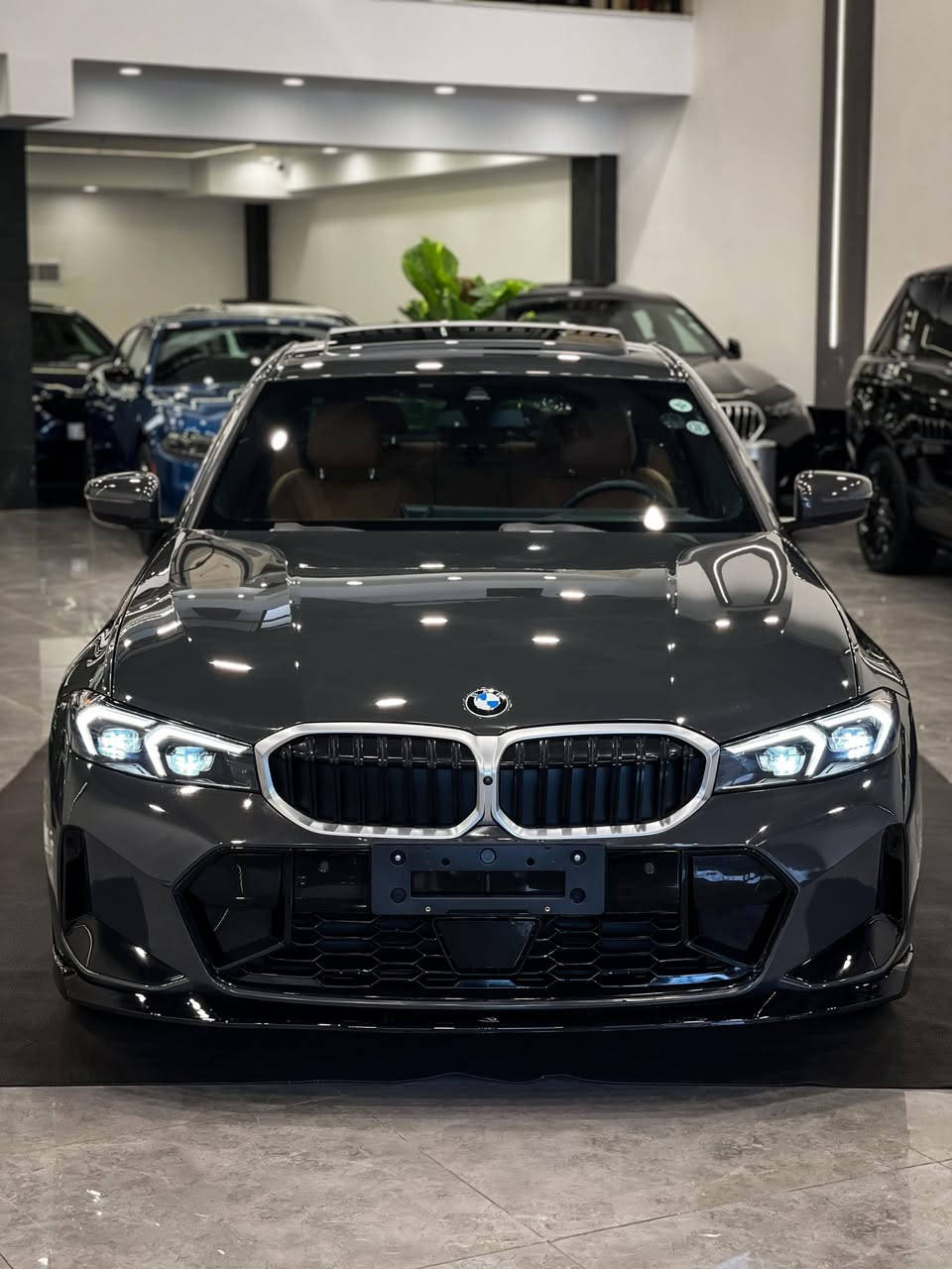 BMW 330i individual
مۆدێل:- 2023
ماوەی رۆیشتن:ـ 26 هەزار مایل
مواسەفات:ـ سلايد_داتاشۆ_ناو قەیسی بیلادی _اوتو بارک _سەماعە هارمان کاردۆن_360 ڕادار _5 کامیرە_کوشین خەزن  و گەرمى  و جلدـ سندوق شەفت_ناو لید-شەغال
سەیارەکە واردی ئەمریکیە 
دوو دەرگا و جاملغی پێشەوە لای سەکن بۆیاغە
کامل کراوە بە M باکیج
ئێرباگ تەنها شانی سیستەمە
3MW89FF00P8D10018 رەقەم شاسی:ـ

BMW 330i individual 
موديل:-2023
ماشيه:-26 الف ميل
مواصفات:- سلايد-داتاشو-دواخل مشمشي بلادي-ئۆتۆ پارک_رادار 360 - 5 كاميرات-كشن تدفئه و خزن- سماعات هارمان كاردون-دواخل ليد-صندوق شفط-تشغيل عن بعد- X drive.….
سياره وارد امريكي بابين و جاملغ امامي صبغ طرف سكن
ايرباك برده سستم فقط
محدث M باكيج 
رقم شاصي:-3MW89FF00P8D10018

تفاصيل اكثر الاتصال علی ارقام التاليه 
***********
***********
عنوان:- اربيل منطقة معارض وراء شارع ٤٠م
Shahama erbil cars
