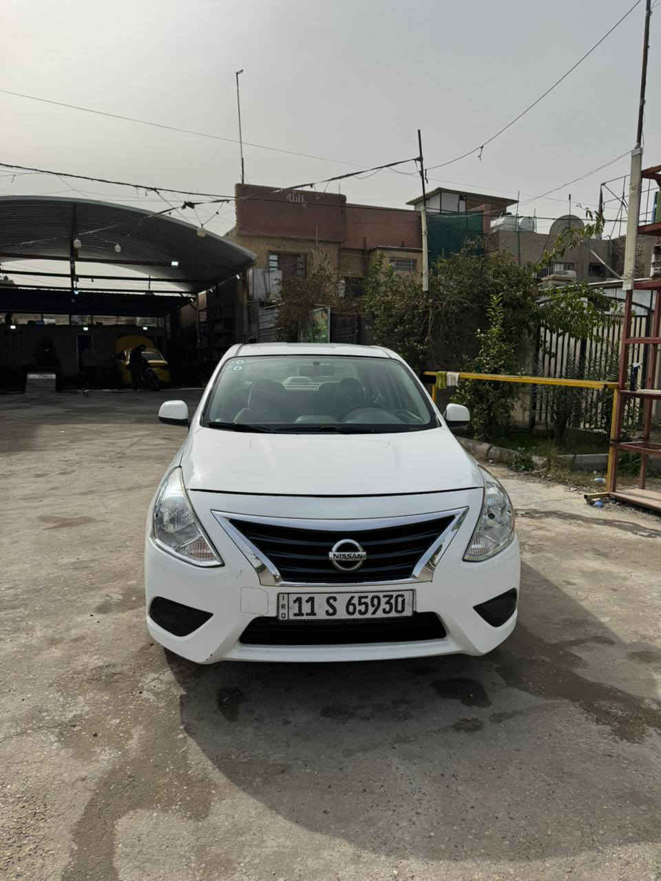 السلام عليكم نيسان سني هندي موديل ٢٢ للبيع السعر ١٠٥ وبيها مجال كير محرك مكفول ماشيه ١١٥ 
صبغ جاملغ خلفي وبنيد مبدل بدون دواخل 
بغداد حي العامل 
هه ***********
