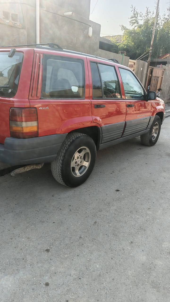 السلام عليكم جيب شيروكي 96 شرط ماكو بنضافتها مكينه وگير حاويه سته بلادي تخم تاير صدو حلوو كهربائات كلهاا فول على بلادهاا بريك ادامه جديده جام اربعه كهربائيالسياره مكفوله من الضربه مصبوغه حزام فقط السعر 60 عنواني بغداد ***********
