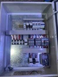 بغداد عكد النصارى يوجد لدينا تصنيع البوردات  07723701563