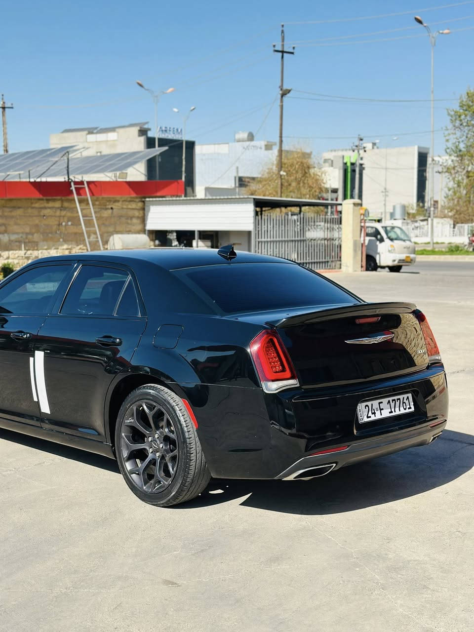 السلام عليكم 
اوبامه كلايزر موديل 2019
السياره فول موصفات فقط فتحه
سياره مكفوله من الشخوط ورصعات 
فقط مكان واحد بارد باب السكن بدون فتح
بجم كبس دعاميات كبس
+تحويل وكاله بنفس اليوم 
سياره تو ويل 
سعر 237
وبيها مجال للطيبين سياره فول نضافه شرط الفحص يطلع بيها زياده اتحمل كامل مصاريف الفحص وطريق وشامل للفندق 
رقمي ***********
