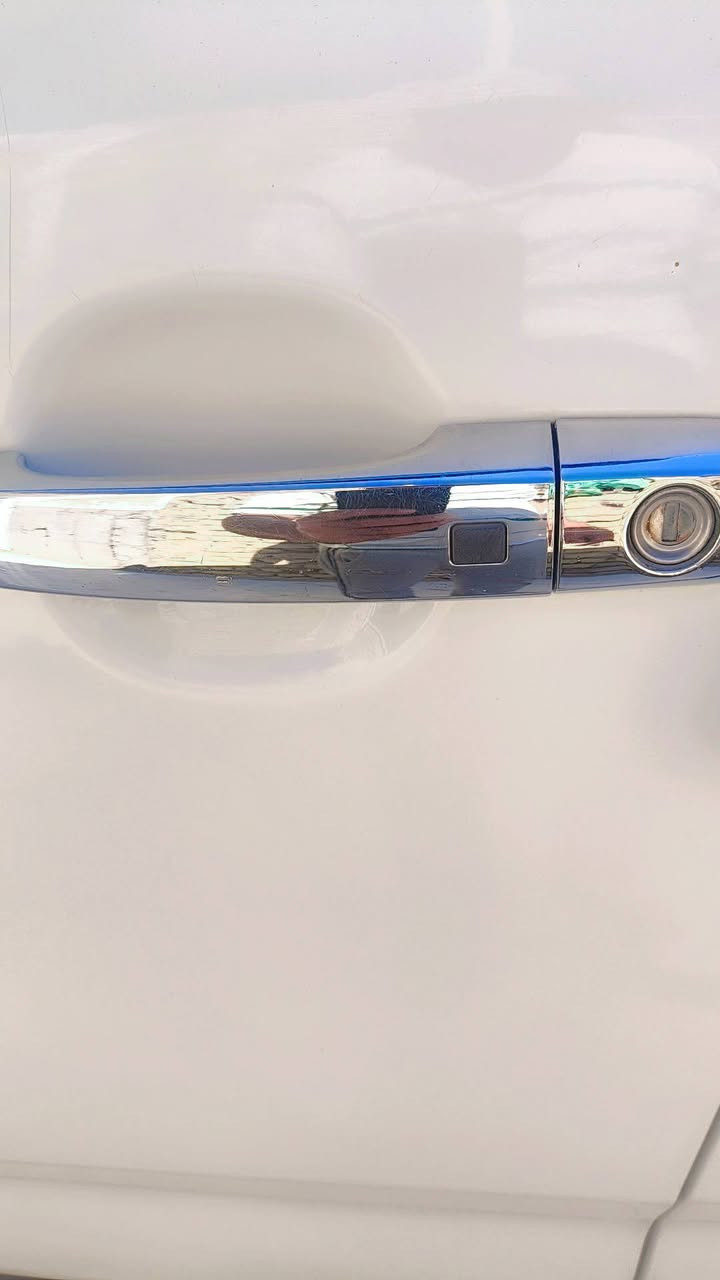 السلام عليكم سياره سورنتو لبيع موديل 2014 فول مواصفات 
سعر 188 بيها مجال قليل ***********
