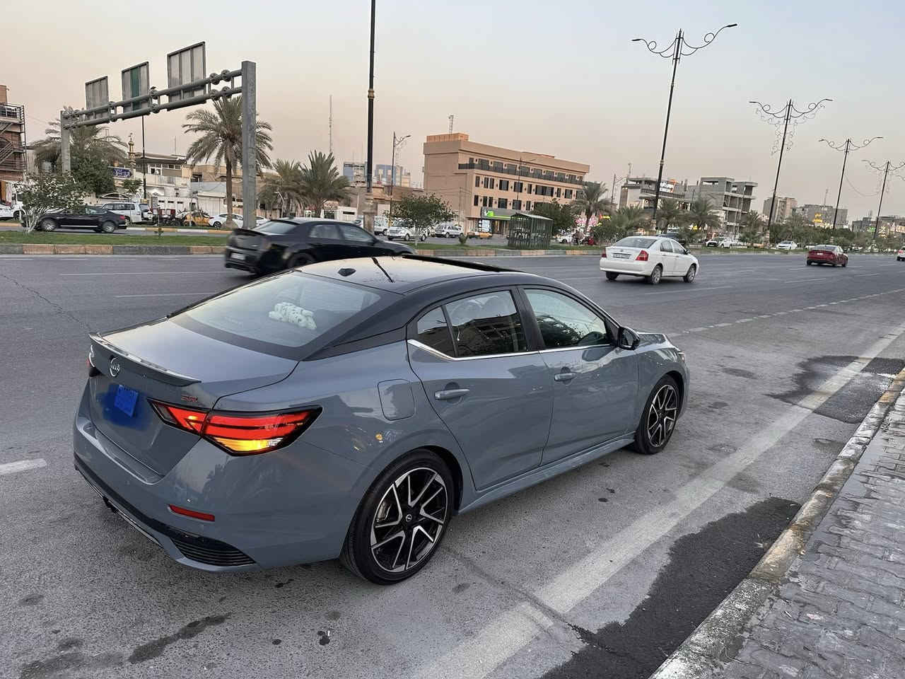 نيسان سنترا 24 فول مواصفات sr plus
رقم بغداد بأسمي

حادثها باب الراكب الامامي وبالعراق صبغ جاملغ خلفي خلف السايق

السعر 156 وبيها مجال 

ماشيه 12 ميل 

مكان السيارة كربلاء للتواصل ***********

رقم الشاصي 3n1ab8dv6ry301090
